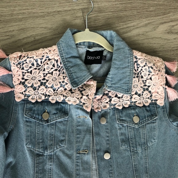 Lace & tassel detail denim jacket 💙 - Picture 3 of 6